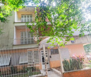 Apartamento com 1 quarto e 45m² para alugar em Petrópolis, Porto Al... - Photo 1