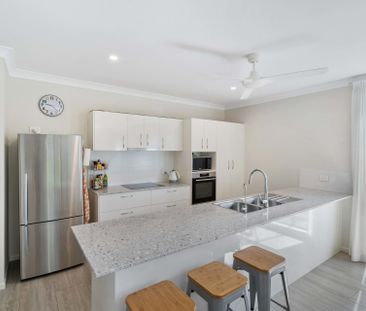 SPACIOUS FAMILY HOME IN SOUGHT AFTER LOCATION! - Photo 1