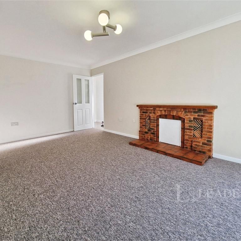 2 bedroom bungalow to rent - Photo 1