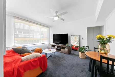 2/15 Egerton Road, - Photo 2