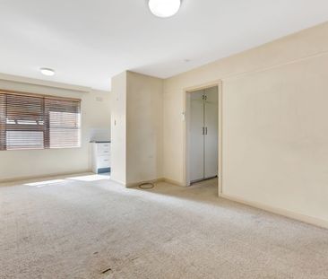 3/162 Barkers Road, Hawthorn VIC 3122 - House For Rent | Domain - Photo 1