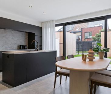 Eengezinswoning te huur in Zwijndrecht voor € 1.695 met 3 slaapkamers - Foto 6