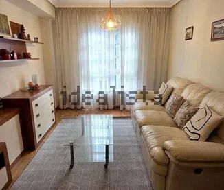 Alquiler de piso en Calle Poeta Alfonso Camín, 2 - Photo 4