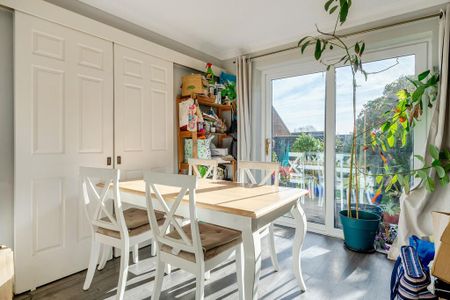 3 bedroom detached house to rent - Photo 2