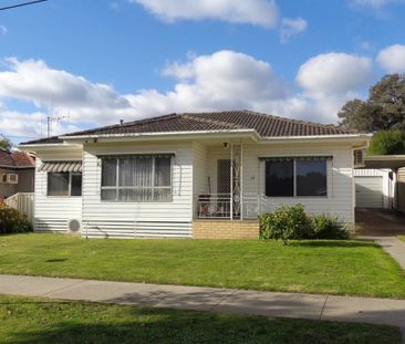 14 Fifth Avenue, White Hills - Photo 2