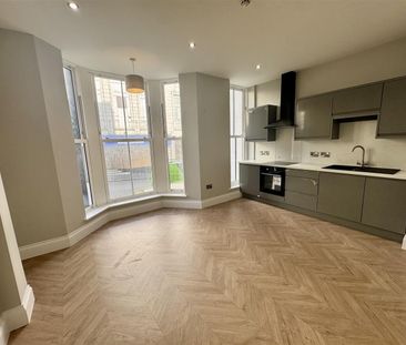 Albemarle Crescent, Scarborough - Photo 2