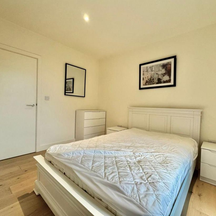 3 bedroom flat to rent - Photo 1
