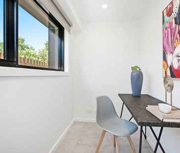 Modern Boutique Apartment - Photo 1