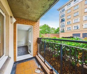 Sail Court, Newport Avenue, Virginia Quay, London, E14 - Photo 3