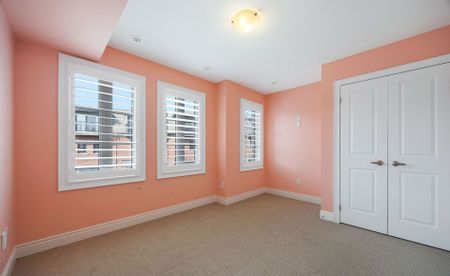 For Lease - 290 Royalton Common Unit# 67, Oakville, Ontario - Photo 5