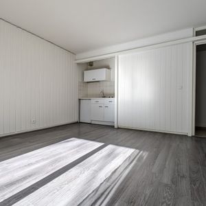 T1 Cité Des Congrès - 600€/mois C.C Nantes (44000) - Photo 2