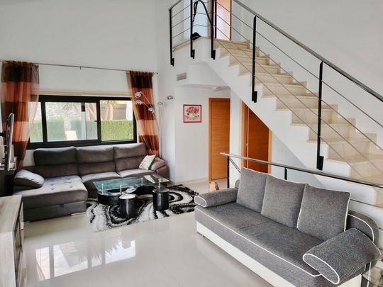 3 room luxury Detached House for rent in la Nucia, Spain - Photo 1