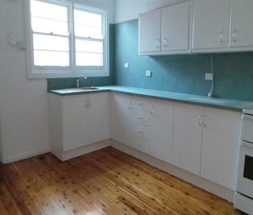 Upstairs Unit Peel Street TAMWORTH CBD - Photo 3