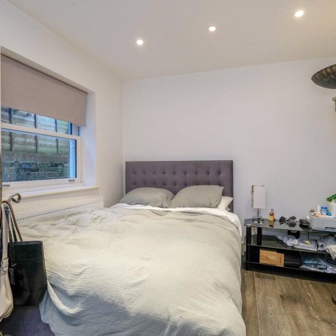 Windsor Road, Ealing, W5 3UJ - Photo 1