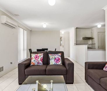 Lovely 4x2 Home In Good Location!! - Photo 2