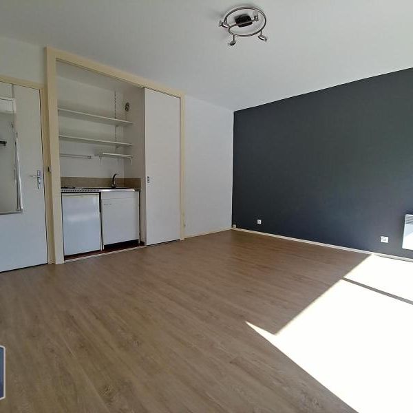 Location Appartement 1 pièce 24m² LILLE 59000 - Photo 1