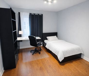 For Lease - 53 Brownstone Circle, Vaughan, Ontario - Photo 5