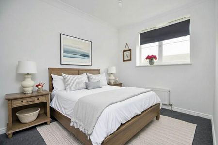 4 bedroom townhouse to rent - Photo 3