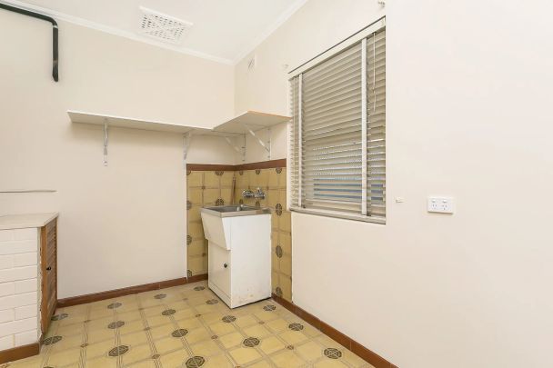 Well maintained four bedroom generous family living - Photo 1