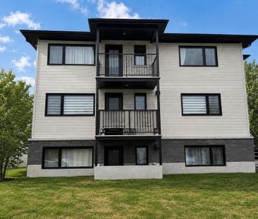 Superbe appartement 4 1/2 style condo à louer dans un secteur reche... - Photo 1