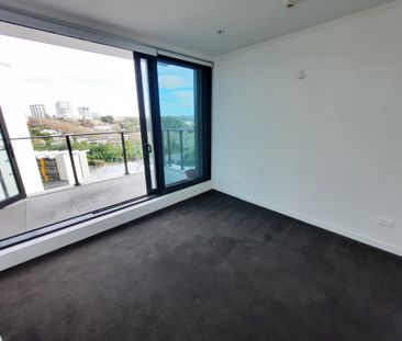 Spacious One Bedroom in SugarTree - Photo 4