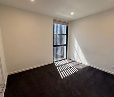 98 Queen Street, Reservoir, VIC 3073 - Photo 5
