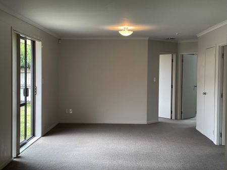42B Ward Street, Pukekohe - Photo 2