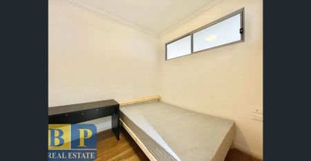Total new timber floor one bedroom plus spacious study room - Photo 4