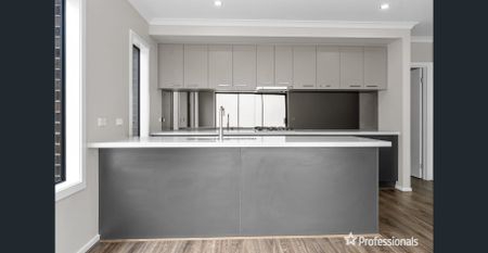 Modern comfort in Bonnie Brook’s booming zone! - Photo 5