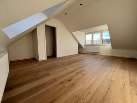 Goedgelegen vernieuwde woning met tuin - Foto 4