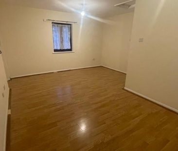 1 Bedroom Flat To Let - Photo 4