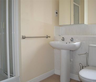 4 bedroom detached house to rent - Photo 6