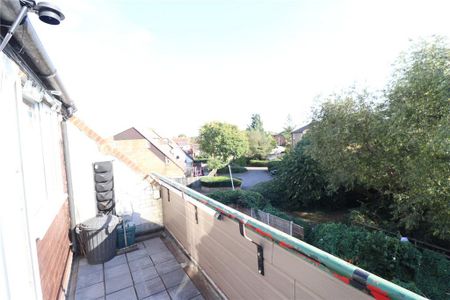 1 bedroom apartment to rent - Photo 2