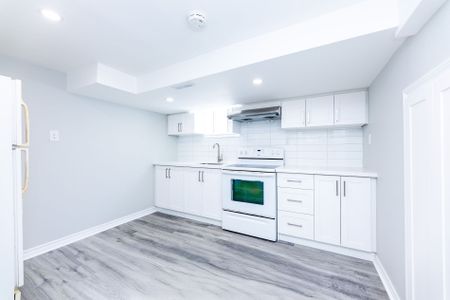 For Lease - 12 Kells Avenue, Toronto, Ontario - Photo 2