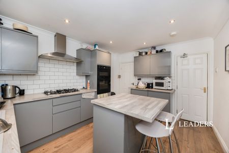 1 bedroom room to rent Shadwell Road, Portsmouth, PO2 - Photo 2