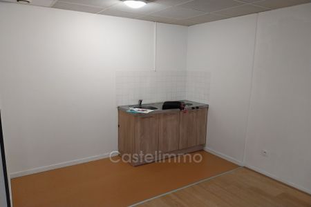 Location Appartement 2 pièces 47m² CASTELSARRASIN 82100 - Photo 2
