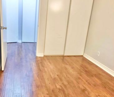 For Lease - 2460 Eglinton Avenue Unit# 404, Toronto, Ontario - Photo 2