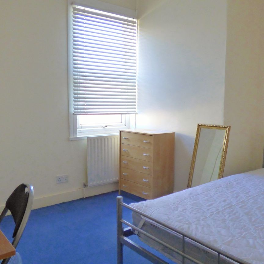 First Floor 92 Cowley Road, Oxford OX4 1JE - Photo 1