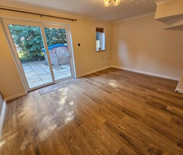 2 bedroom semi-detached house to rent - Photo 5
