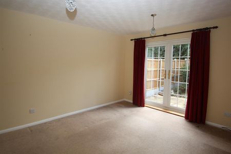 Chepstow Close, Stevenage, SG1 - Photo 3