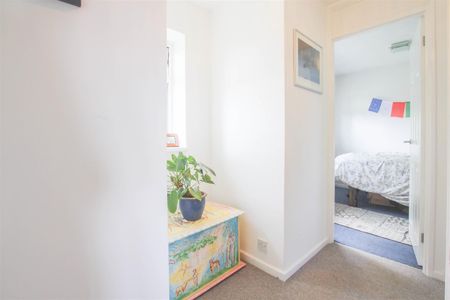 Chalklands, Linton, Cambridge - Photo 2