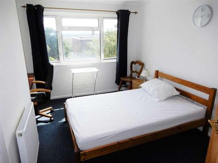 Culpepper Close, Canterbury, CT2 - Photo 4