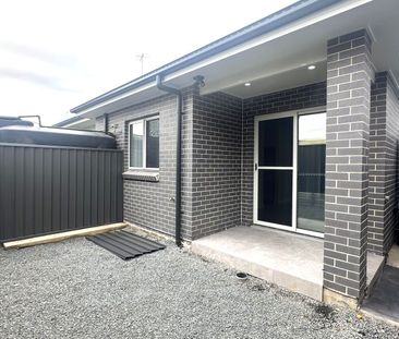 Brand New Two Bedroom Granny Flat - Low Maintenance - Photo 3