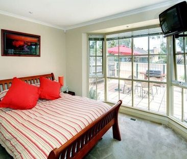 1/12 Hillside Parade, BOX HILL NORTH - Photo 2