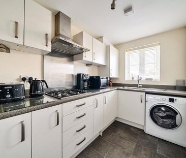 2 bedroom semi-detached house to rent - Photo 5