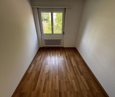 5 1/2 Zimmerwohnung, 2. Stock rechts - Foto 2