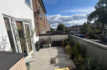 1 Bed Flat, Catford, SE6 - Photo 5