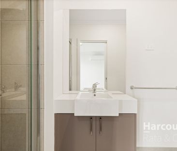 Comfort, Space & Convenience in the Heart of Wallan - Photo 1