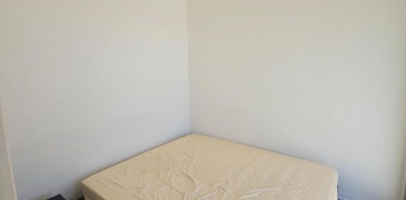 Location Appartement 2 pièces 46m² CARRY LE ROUET 13620 - Photo 2