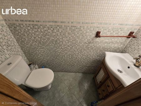 Piso de alquiler en Plaza Bailén, Los Castillejos - La Trinidad - Photo 3